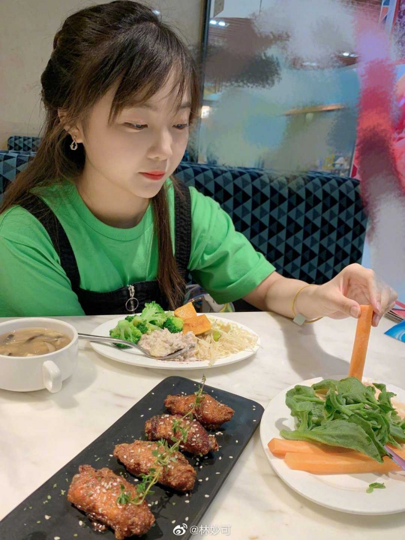 (图/翻摄自林妙可微博)