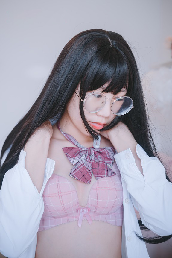1627660946521000582.jpg AsamiSusu.jpg