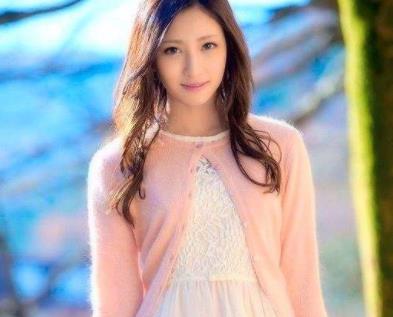 日本AV女优排行 Max-a以萝莉路线的小可爱出道
