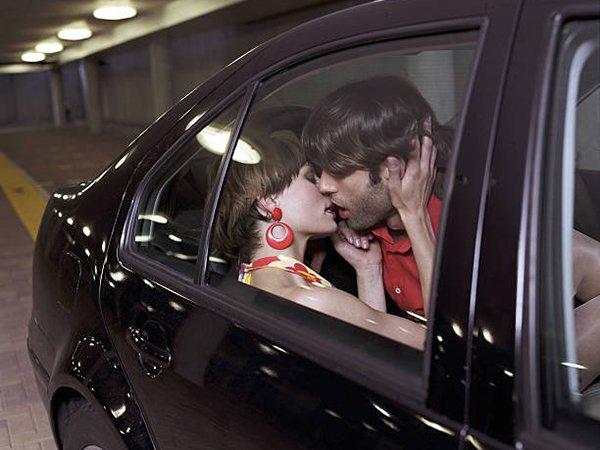 車上做愛容易衰?盤點5大「車震」禁忌,還得小心小命不保?