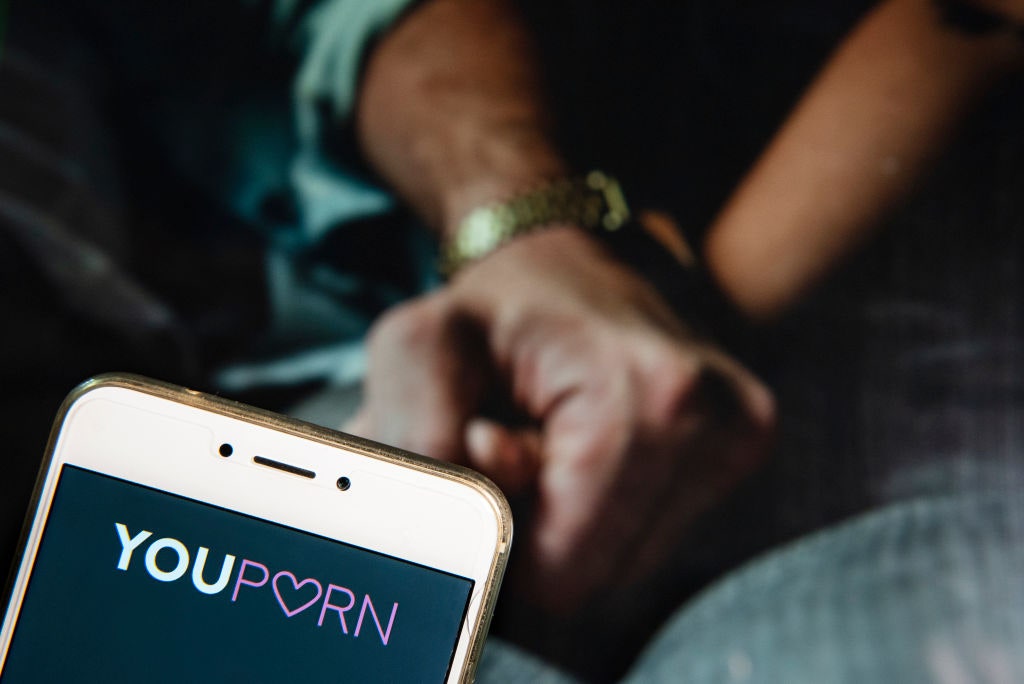 1640275335308009586.jpg tik-tok-version-porno-youporn-lanza-app-swyp-para-adultos-.jpg