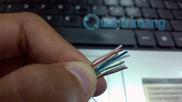 1647355492938057215.jpg how-to-connect-the-network-between-two-laptops-using-a-network-cable-picture-1-3lz58zSVt.jpg