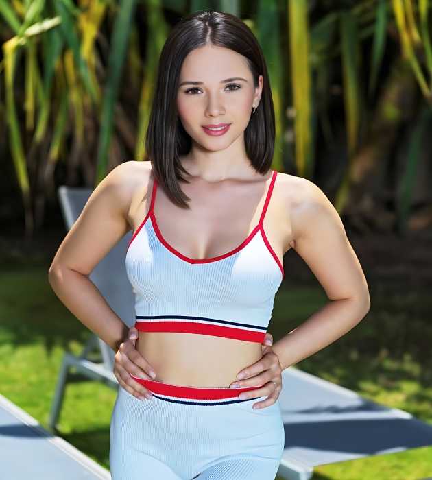 1687875956135008103.jpg Eve-Sweet.jpg